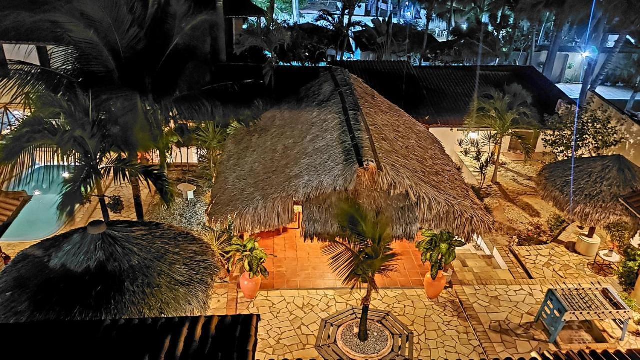 Pousada Morena Moleca Canoa Quebrada Exterior foto
